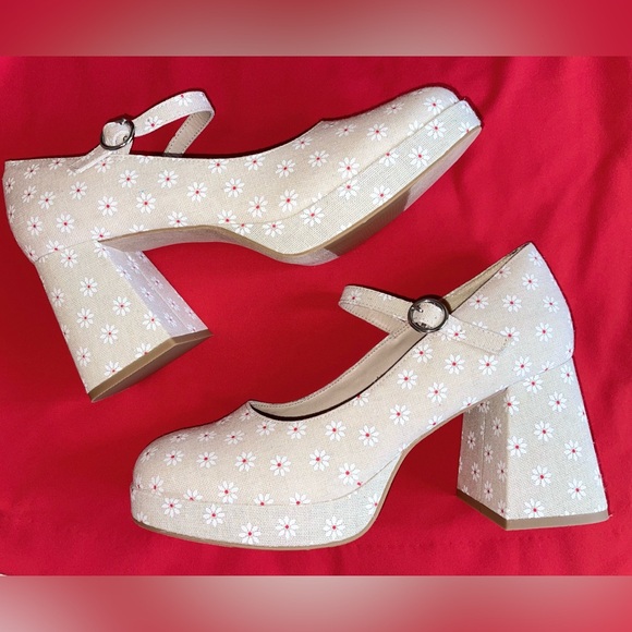 Sold NWT MAIDDEN GIRL CRAZY DAYSI STYLE MARY JANE PLATFORM FLORAL PRINT SIZE 9 - Picture 5 of 14